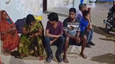 फर्रुखाबाद - ट्रेन पर चढ़ते समय दबंगों ने की मारपीट..TV Newsकल तक