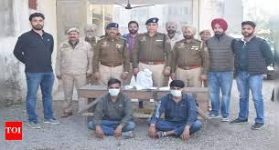 बुलंदशहर में नशे के कारोबार का भंडाफोड़:हरियाणा और सम्भल के दो तस्कर धरे,दो वाहनों से 38 किलो डोडा बरामद...TV Newsकल तक