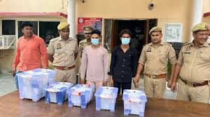 नोएडा में दुकान से मोबाइल चोरी का मास्टरमाइंड निकला नौकर, जानिए कैसे दिया घटना को अंजाम...TV Newsकल तक