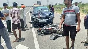 खुर्जा-सिकंदराबाद मार्ग पर हादसा, साथी घायल; चालक फरार:कार की टक्कर से बाइक सवार की मौत...TV Newsकल तक