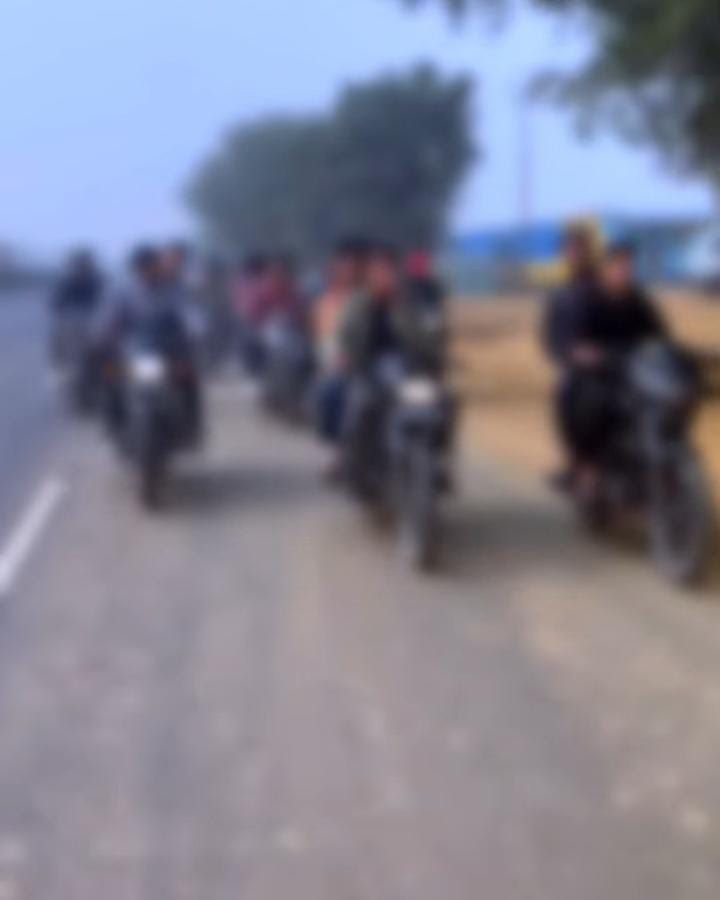 बुलंदशहर में हथियार-डंडे लहराया:50 से ज्यादा युवक बाइक पर कर रहे थे स्टंट,पुलिस ने कई युवकों का किया चालान...TV Newsकल तक