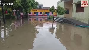 बुलंदशहर के स्कूल में 3 फीट जलभराव:मंडल अध्यक्ष ने दी आंदोलन की चेतावनी,बच्चे शिक्षा से वंचित...TV Newsकल तक