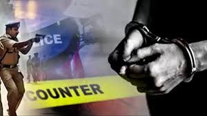 बुलंदशहर में पुलिस-बदमाश की मुठभेड़:तमंचे और लूट का माल बरामद,महिला शिक्षक से चेन लूटने वाले दो बदमाश घायल...TV Newsकल तक