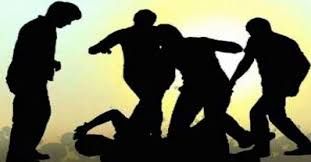 खुर्जा में जेई और टीम से मारपीट:बिजली बकाया वसूली पर ग्रामीण का हंगामा,कनेक्शन काटने पर भड़के उपभोक्ता...TV Newsकल तक