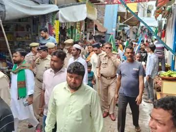 शिकारपुर के पहासू में ईद मिलादुन्नबी का जुलूस:सैकड़ों मुस्लिम श्रद्धालुओं ने हरे झंडे लेकर दिया भाईचारे का संदेश...TV Newsकल तक
