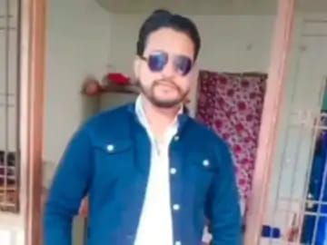 बुलंदशहर में मिला युवक का शव:पुलिस मामले की जांच में जुटी,ग्रामीणों ने मार्ग पर किया जाम...TV Newsकल तक